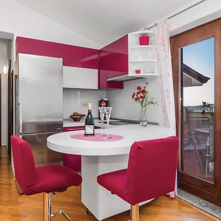 Holiday home Amazing In With Wifi