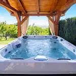 Prázdninový dům Gorgeous In With Sauna Marčelji