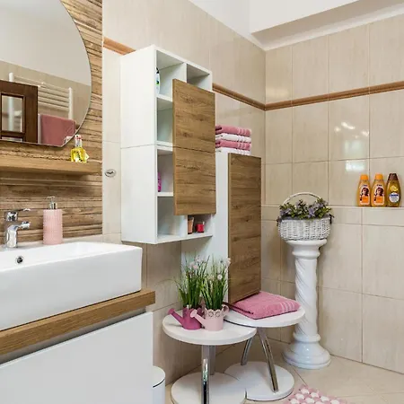Gorgeous In With Sauna Vakantiehuis